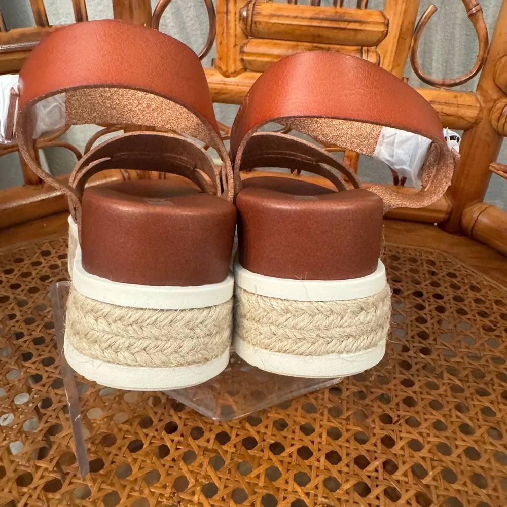 Mia “Evans” Platform Espadrille Wedge Sandal. Size 6 - Picture 5 of 8